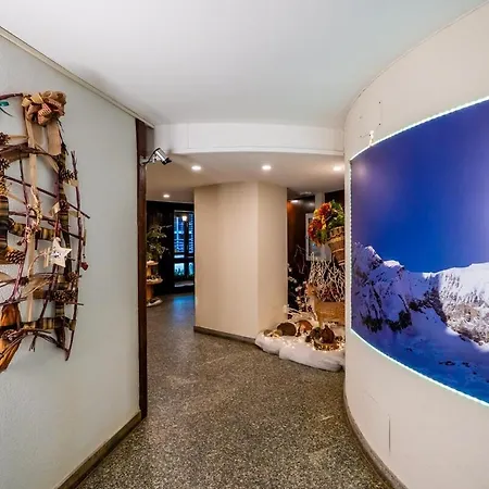 Cervinia In Out - Peak